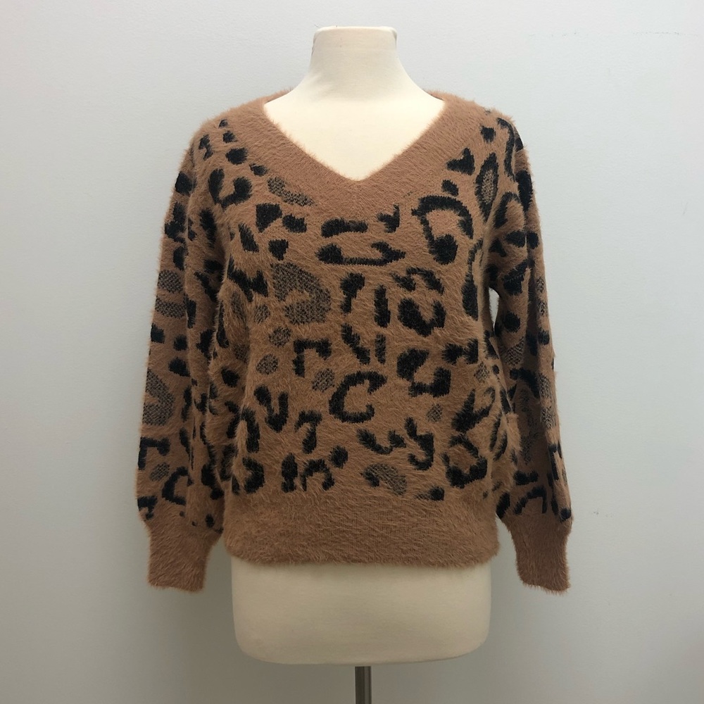 BROWN + BLACK FUZZY CHEETAH SWEATER